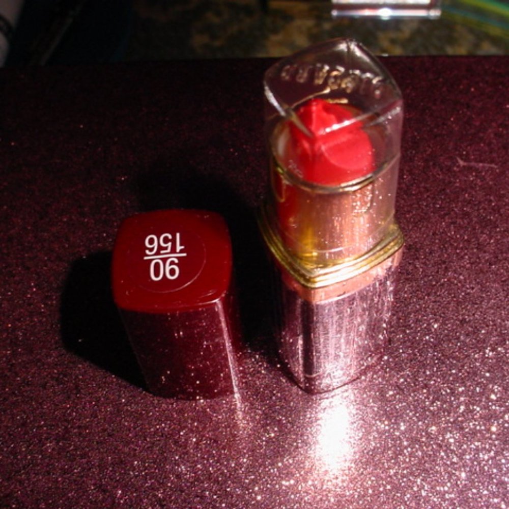 MAYBELLINE SEALED Moisture Whip Lipstick PEONY